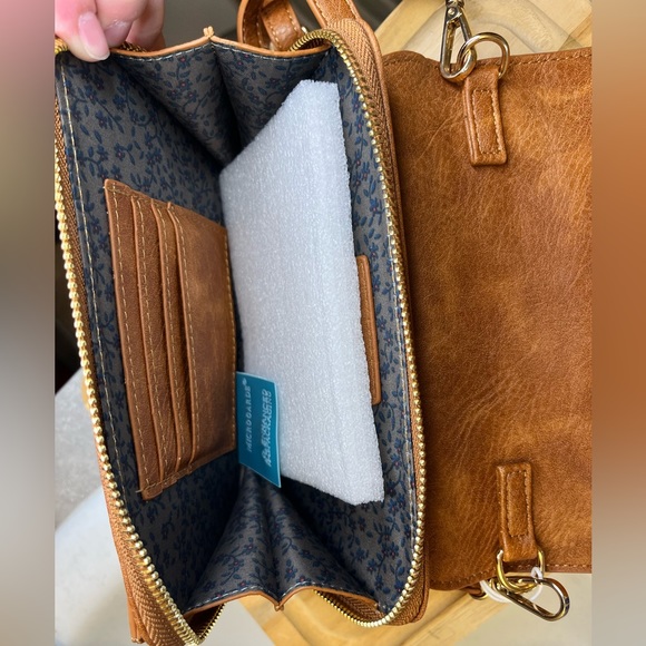 Shoulder Length Purse - Picture 3 of 4